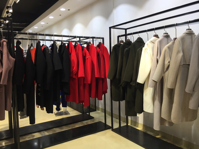 服裝店鋪業(yè)績(jī)倍增的“11項(xiàng)分析”——以“大衣世家”品牌折扣批發(fā)為例